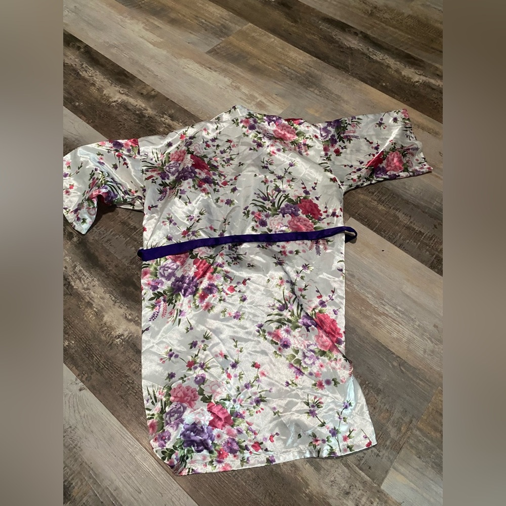 Floral Satin Robe - Picture 5 of 5